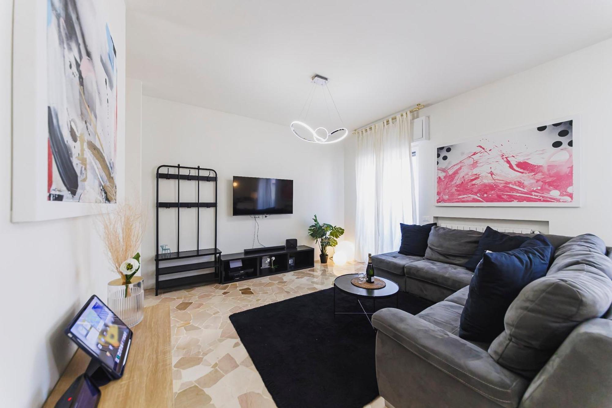 Luminoso Apt In Porta Venezia Милано Екстериор снимка