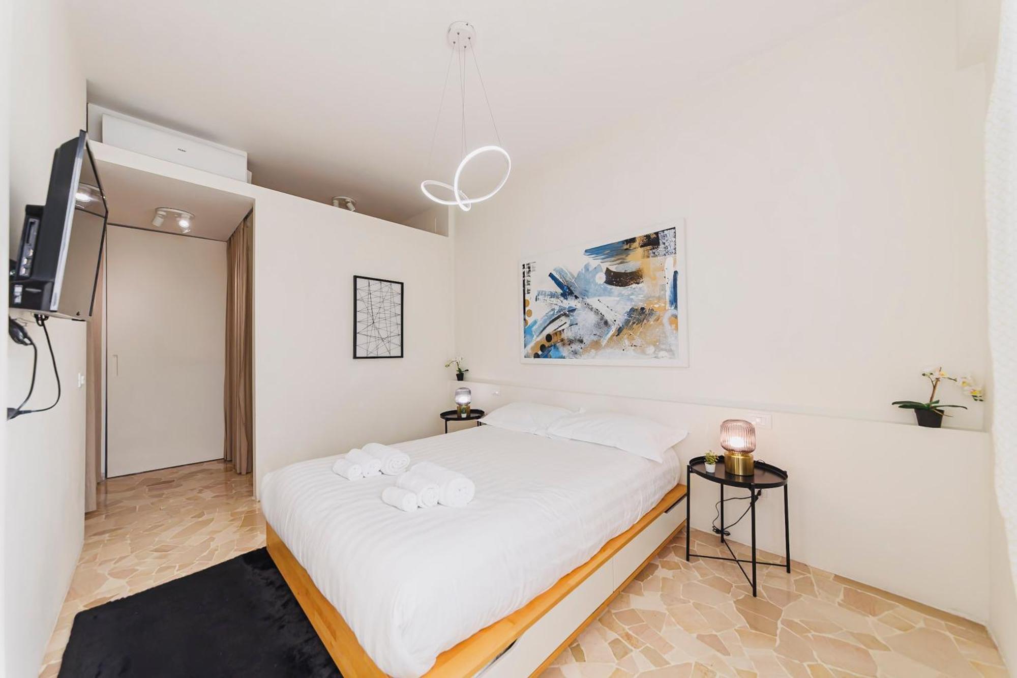 Luminoso Apt In Porta Venezia Милано Екстериор снимка