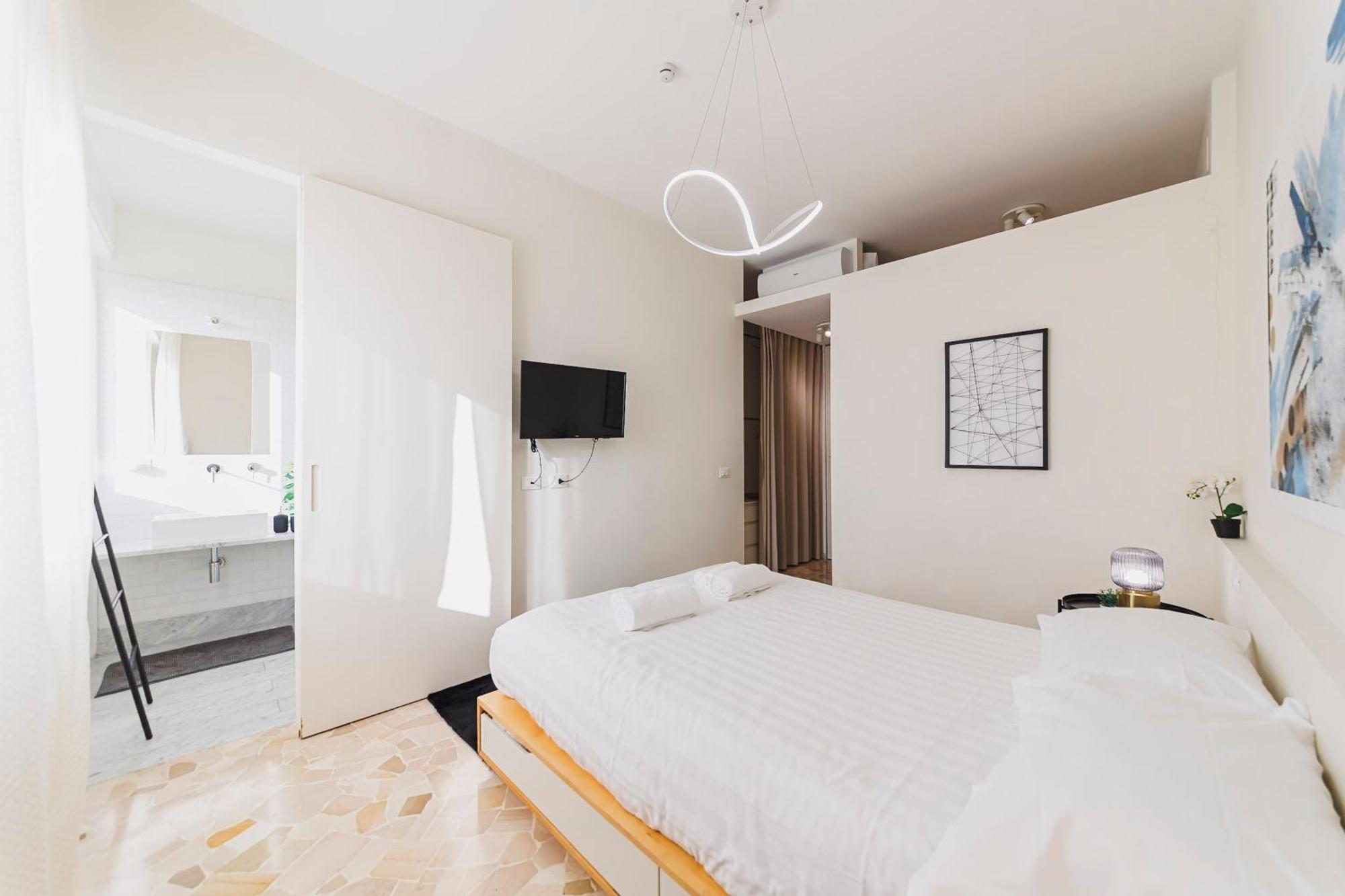 Luminoso Apt In Porta Venezia Милано Екстериор снимка